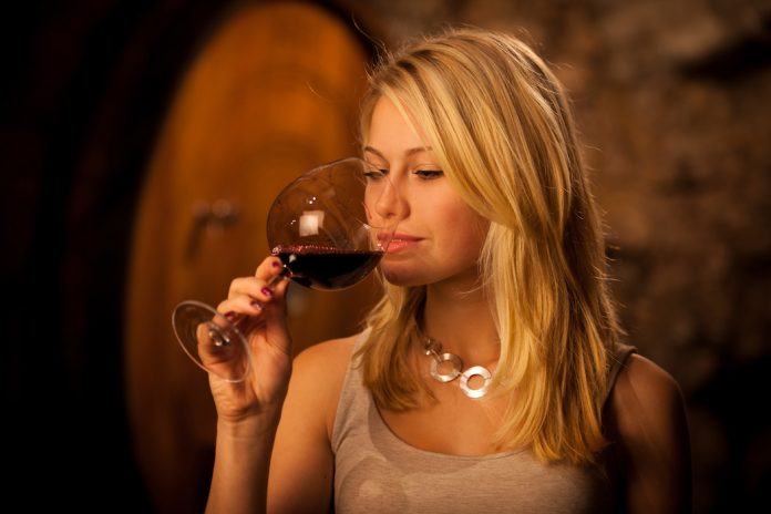Η θέση της γυναίκας στη βιομηχανία του κρασιού: Μία επιτυχημένη οινοποιός αποκαλύπτει